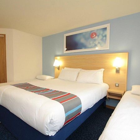Travelodge Glossop Eksteriør billede